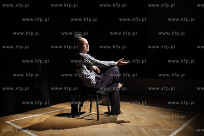 Monoblok IV Festiwal Monodramu w Klubie Plama w Gdansku...