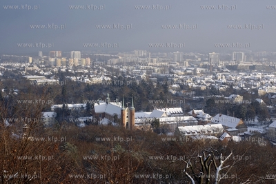 Widok z wiezy widokowej na Pacholku w Gdansku Oliwie.
29.12.2014
fot....