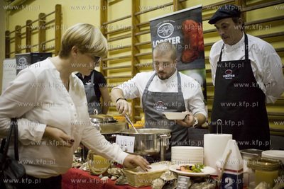 Gdańsk. Szkoła Podstawowa nr 44. Pierwsza kolacja...