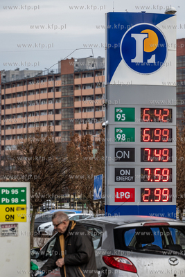 Ceny paliw na stacji benzynowej Leclerc na gdańskim...