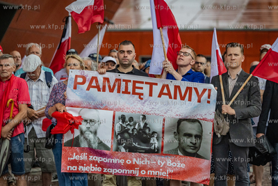 Protest pod Muzeum II Wojny Światowej przeciwko usunięciu...