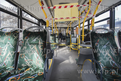 Autobus komunikacji miejskiej w Gdańsku linii 262....