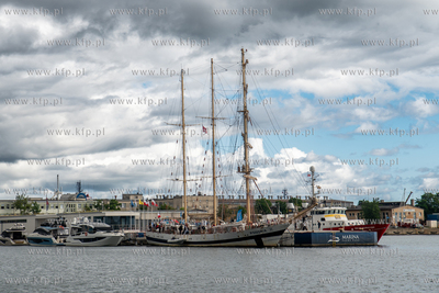 Żaglowiec STS "Pogoria" powrócił do Gdyni po zakończeniu...