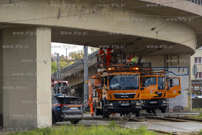 Gdańsk. Zerwana tramwajowa linia trakcyjna na wysokości...