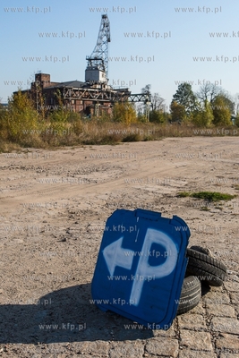 Gdańsk. Spacer po Stoczni Cesarskiej 18.10.2018  /...