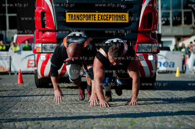 Gdansk. Targ Weglowy. Jarmark Dominikanski. Zawody...