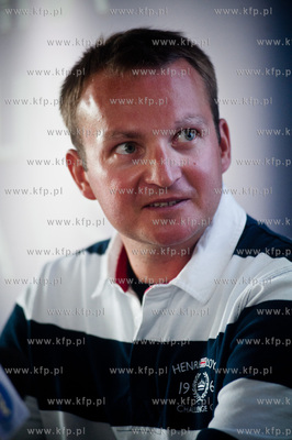 Gdynia. Info Box. Konferencja prasowa poprzedzajaca...