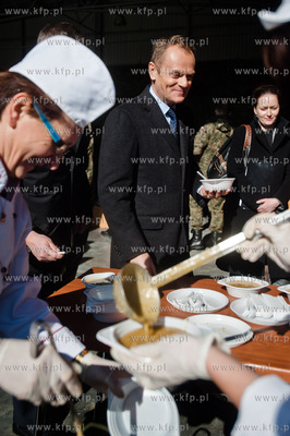Siemirowice. 44 Baza Lotnictwa Morskiego. Wizyta premiara...