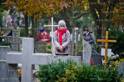 Gdansk. Cmentarz Lostowicki. Dzien Wszystkich Swietych....