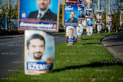 Gdynia. Kampania wyborcza do samorzadu. Plakaty wyborcze...