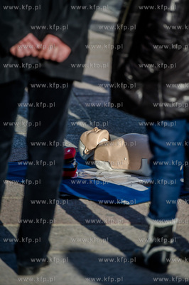 Sopot. Plac przed wejsciem na molo. Zielona Godzina...