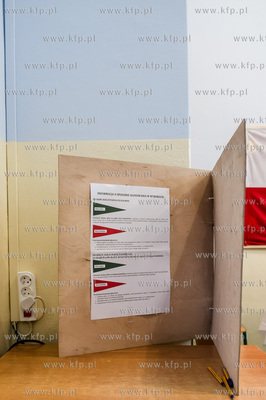 Gdansk. Kielpino Gorne. Obwodowa Komisja Wyborcza nr....