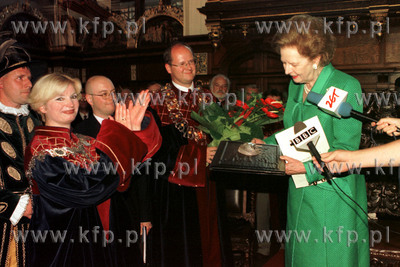 Margaret Thatcher jako honorowy obywatal miasta Gdanska...