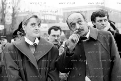 Miss Swiata gdanszczanka Aneta Kreglicka pod pomnikiem...