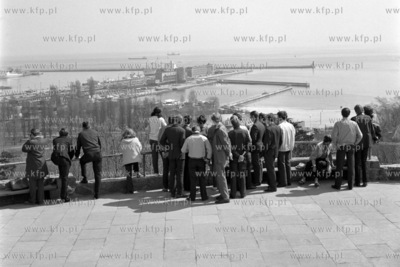 Panorama Gdyni z Kamiennej Gory. Widoczny skwer Kosciuszki...