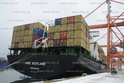 Zima w gdynskim porcie. Nz Baltycki Terminal Kontenerowy
15.02.2010
Fot....