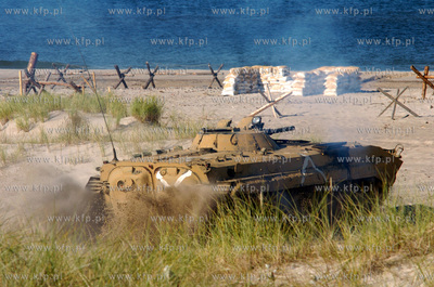 Na Centralnym Poligonie Sił Powietrznych w Ustce zakonczyly...