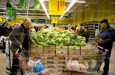 Gdansk Szadolki.. Otwarcie nowego centrum handlowego...