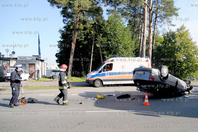 Trzy samochody zderzyly sie na Drodze Krajowej nr 6...
