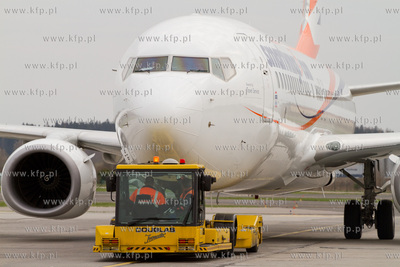 Port Lotniczy Gdansk im. Lecha Walesy. Nz. Boeing 737-800...