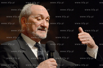 Spotkanie z Antonim Macierewiczem - poslem, wiceprezesem...