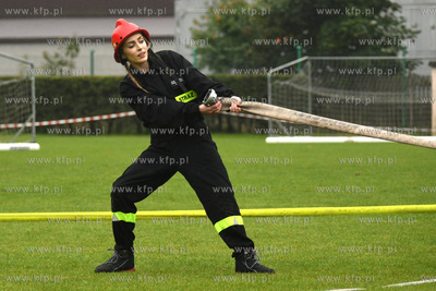 Powiatowe Zawody Sportowo - Pożarnicze na stadionie...