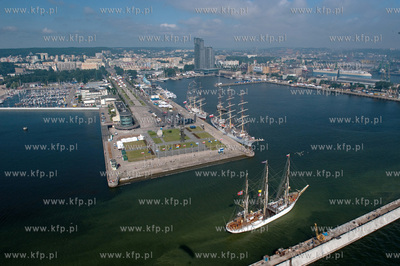 Tall Ships' Races 2009 w Gdyni z lotu ptaka. Zlot Wielkich...