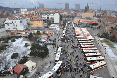 Targ Weglowy w Gdansku - prezentacja nowych autobusow...