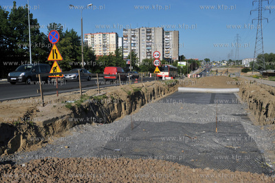 Gdansk Chelm. Budowa nowej linii tramwajowej wzdluz...