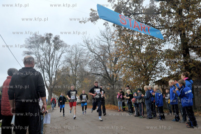 Sulmin (gmina Zukowo). Pierwszy Bieg Sztafetowy Firm...