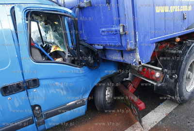 Gdansk. Trasa WZ. Poranne opady sniegu byly powodem...