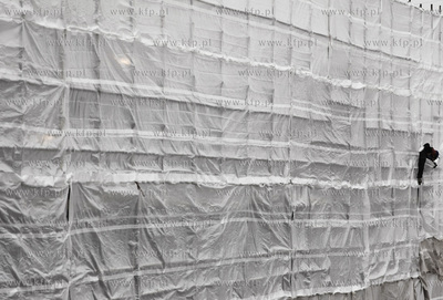 Gdansk. Stocznia Polnocna. Wodowanie wielozadaniowego...