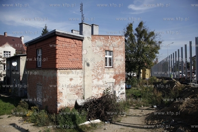 Gdansk. Budowa Trasy Slowackiego. Montaz ekranow dzwiekkochonnych...