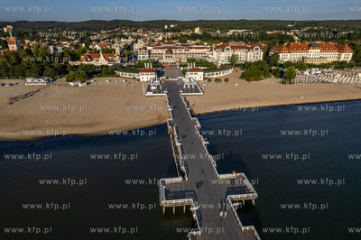 Sopockie molo, latarnia morska, Dom Zdrojowy, Sheraton,...