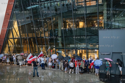 Protest pod Muzeum II Wojny Światowej przeciwko usunięciu...