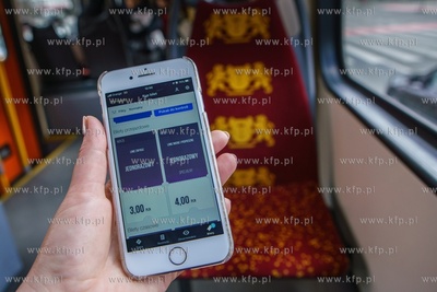 Aplikacja "Jak dojadę" dzięki , której można kupić...