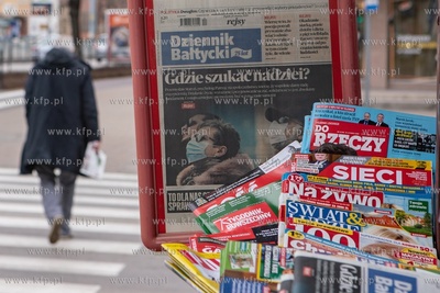 Gdańsk, kiosk na skrzyżowaniu ulic Dmowskiego i Grunwaldzkiej....