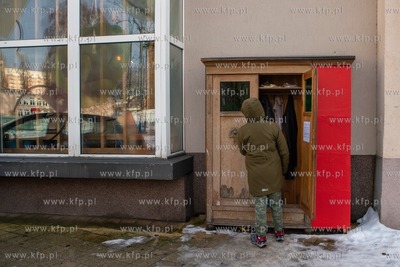 Rok temu powstała Szafa Givebox - miejsce wymiany,...