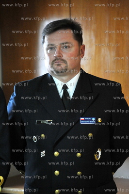 Polska Marynarka Wojenna przejmuje dowodzenie Stalego...