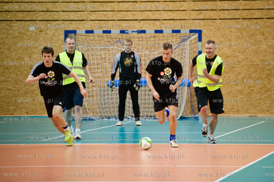 Gdansk. Pierwszy Walentynkowy Turniej halowej pilki...