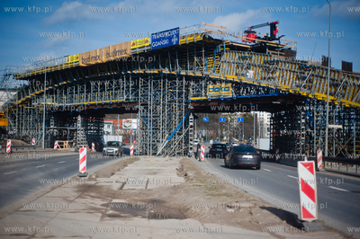 Gdansk. Budowa wiaduktu na ul. Slowackiego, bedacego...