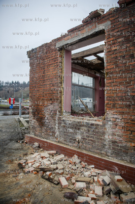 Gdansk. Rozbiorka budynkow znajdujacych sie przy skrzyzowaniu...