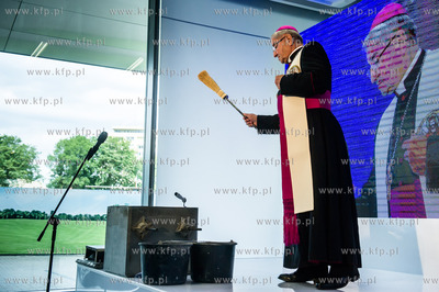 Gdansk. Oliwa. Uroczystosc wmurowania kamiena wegielnego...