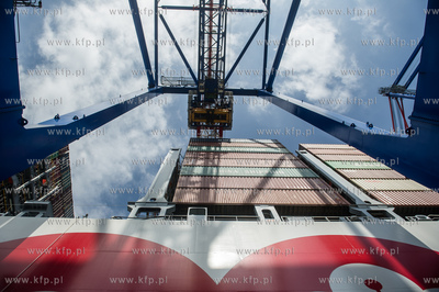 Do DCT Gdańsk zawinął największy kontenerowiec...