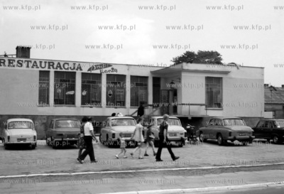 Restauracja Pod Kania w Przodkowie. 18.05.1975 4maj1975zkosycarz_p....