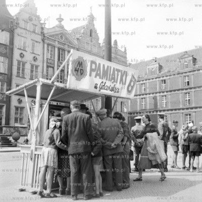 Punkt sprzadaży pamiątek na Długim Targu w Gdańsku....