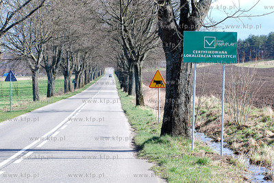 Powiat wejherowski. Nz. Tzw witacze na granicy gmin...