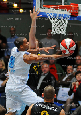 Kolobrzeg. Tauron Basket Liga - mecz koszykowki mezczyzn...