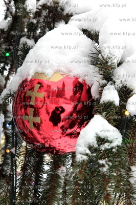Bombka z herbem Gdanska. 13.12.2010 fot. Maciej Kostun...