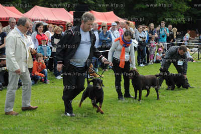 W Zespole Dworsko - Parkowym  w Gdyni Kolibkach odbyla...